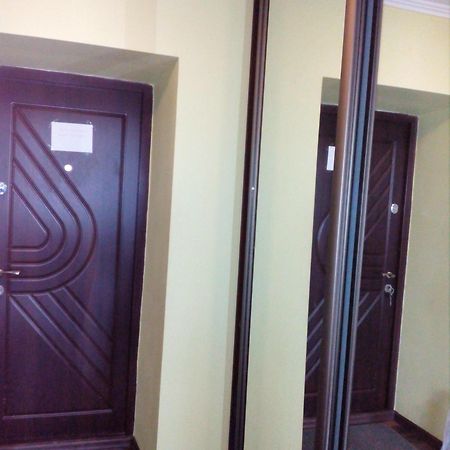 شقة В Центрі За Драмтеатром. ايفانو - فرانكيفسك المظهر الخارجي الصورة
